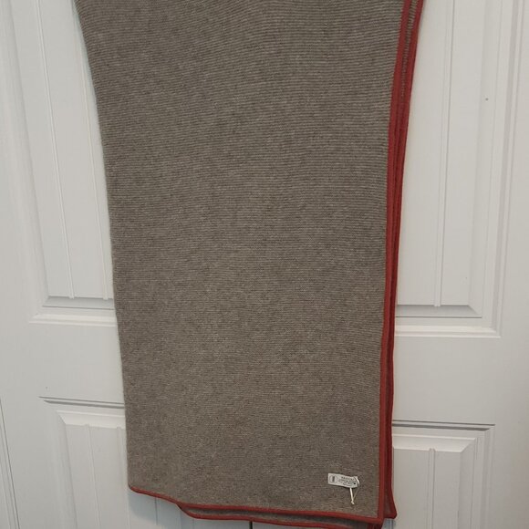 Hangai Mountain Textiles Pure Yak Down Throw Blanket - Picture 1 of 6